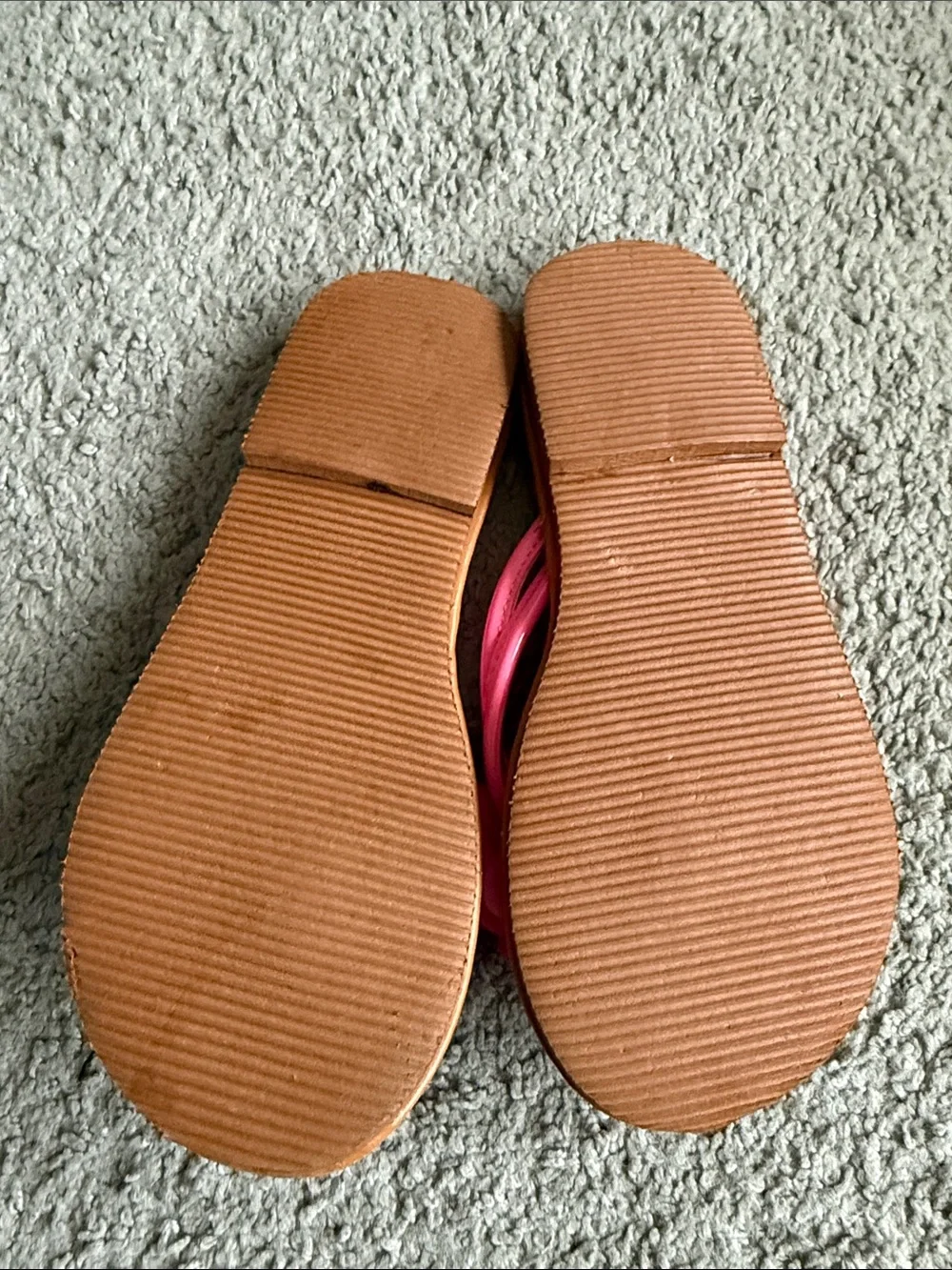 Gently worn Girls' Pink Flower Flip-Flop Sandals - Kids